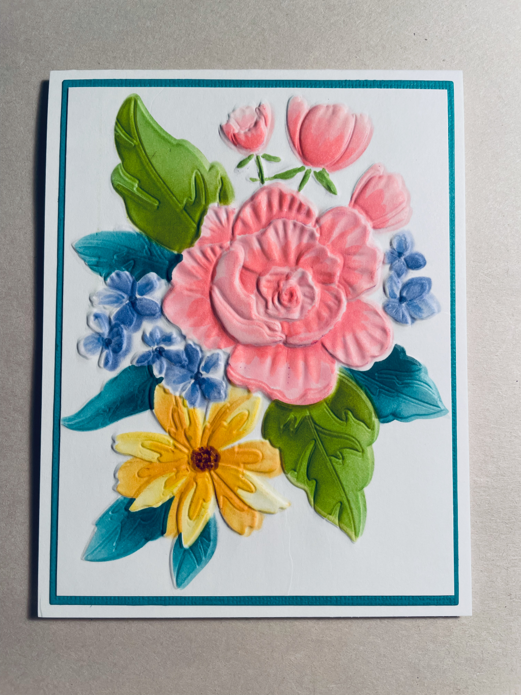 Cheerful Floral -- embossing folder